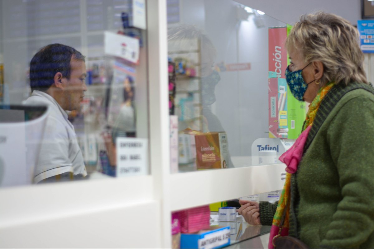 aulafarmacia's tweet photo. El sector #farmacéutico busca #perfiles híbridos 🖥️ para cubrir la creciente demanda de empleo en España 💼
Más de 56.000 #empleos directos 👥
-
[Un contenido de AULA a través de Univadis] ⬇️
https://t.co/CZ9WC9DPjq https://t.co/TqfcOOpJen