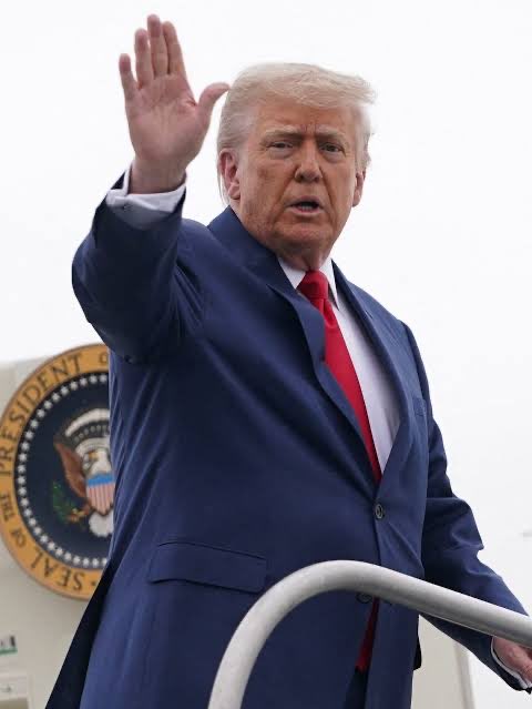 Daniel22551992's tweet photo. CNN Poll says Trump is the worst President in history.

Do you believe that?

A. Yes                       B. No https://t.co/6UR114O3yC