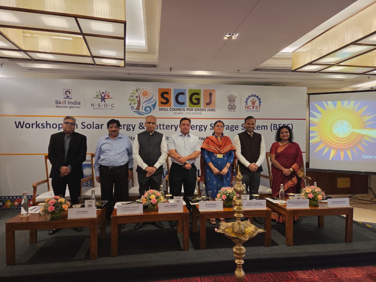 sscgreenjobs's tweet photo. At the SCGJ Workshop on Solar Energy &amp; BESS, 𝐌𝐫. 𝐌𝐨𝐡𝐚𝐧 𝐑𝐞𝐝𝐝𝐲, General Manager, NSDC, shared insights on India’s skilling ecosystem, industry participation &amp; emerging workforce opportunities. https://t.co/8RFMjAlKEH