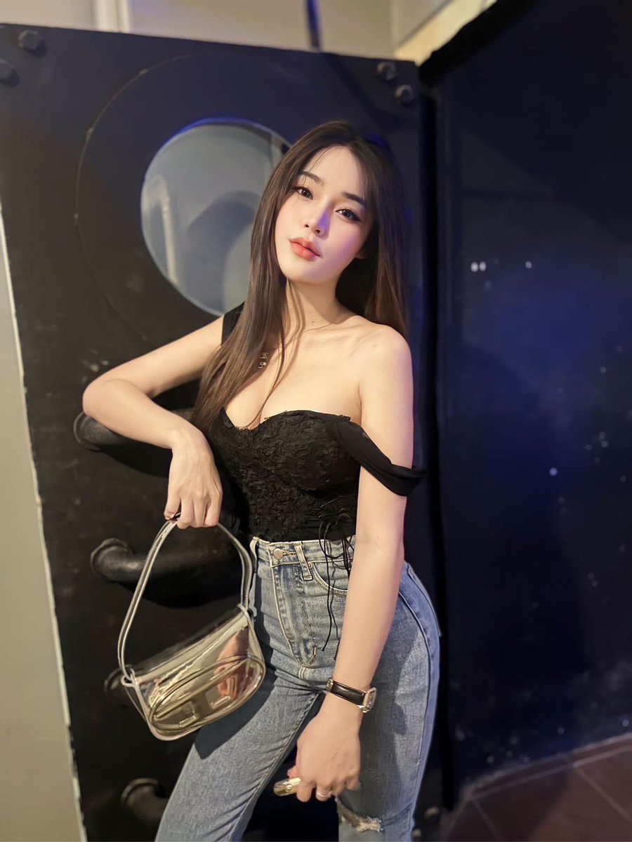 AlexandraG7r2m's tweet photo. 🌶️โจทย์รถวิ่งด้วยความเร็ว 30 m/sเวลา 5 วินาที ระยะทางเท่าไหร่❤️

𝐋𝐈𝐍𝐄🆔XX332244
🌸เจอจ่ายจบ 🌸
𓂃˖𓍯𓂃🩷⋆𓂃˖𓍯𓂃

#รับงานนครปฐม รับงานนครปฐม 
#รับงานมหาชัย รับงานมหาชัย
#รับงานแม่กลอง รับงานแม่กลอง
#รับงานกำแพงเพชร รับงานกำแพงเพชร https://t.co/vv96NdK3Wz