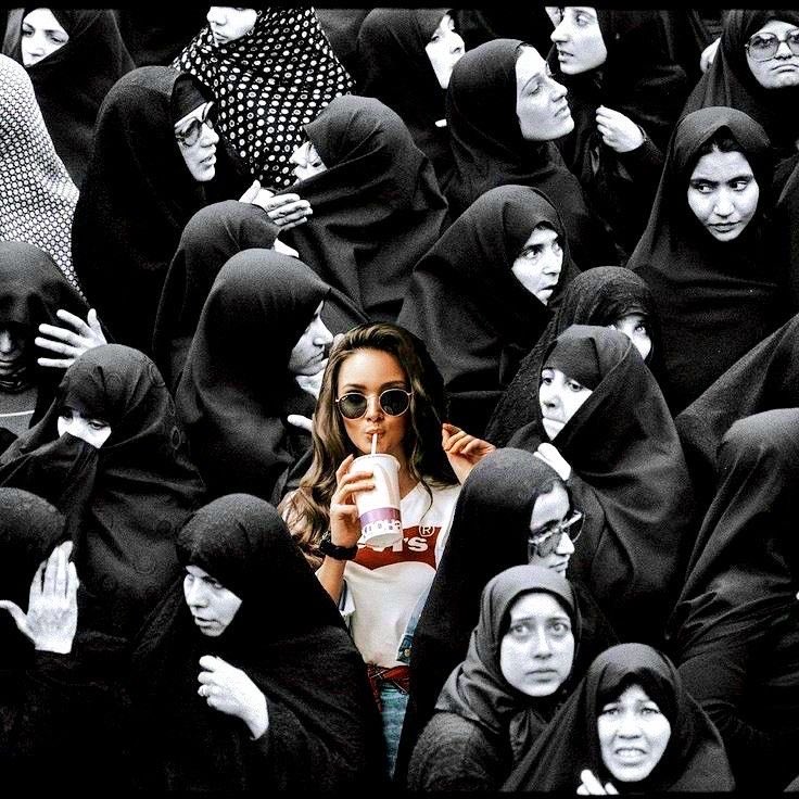 lada6xd's tweet photo. يا بنات شفت خطة و لازم نطبقوها باش يمتنع الحجاب في ليبيا خلي نلبسو حجابات و نخنبو من المحلات و غطو وجوهكم قبل ما تخنبو المهم هدفنا انه نشوهو سمعة الحجاب و من كثره السرقات يمنعوه قانونا
#صوت_المرأة_ليبيا 
#بلا_حجاب 
#بلا_عباية https://t.co/qmj1MgU6IB