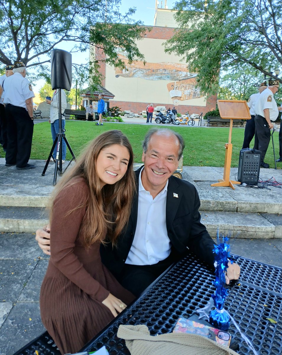 ScalaJoseph's tweet photo. Honor to join #Menasha @VFWHQ  for 9/11 #NeverForget #NeverForget911 Remembrance; sang #GodBlessAmerica , #AmericatheBeautiful , &amp; shared some first-hand Stories living in NJ.  Joined by Commander Dave Mix; &amp; my good friend, Franki Jo Moscato, who led #NationalAnthem . https://t.co/eNbwsofoa5