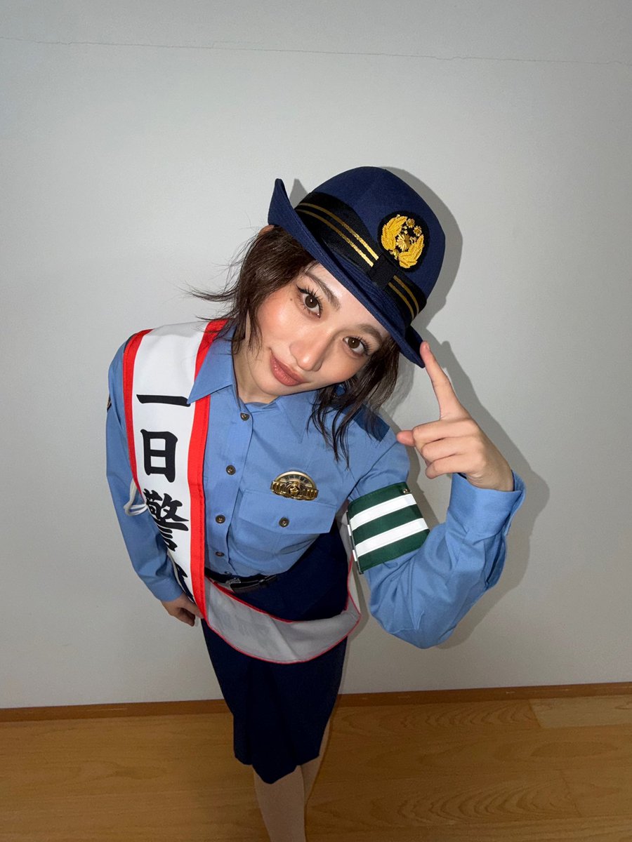 rikako_sasaki_'s tweet photo. 1日警察署長ありがとうございました🚔！
命の尊さ、大切さを再確認した1日となりました。今回の機会をくださった気仙沼警察署の皆様に感謝しております😭
ありがとうございます😭❤️！
とっても楽しかった〜👮🏻‍♀️♡久しぶりの気仙沼も、逢いに来てくださった皆様にも心から感謝しております🫶🏻😽敬礼🫡！ https://t.co/xRb8o0O7tv