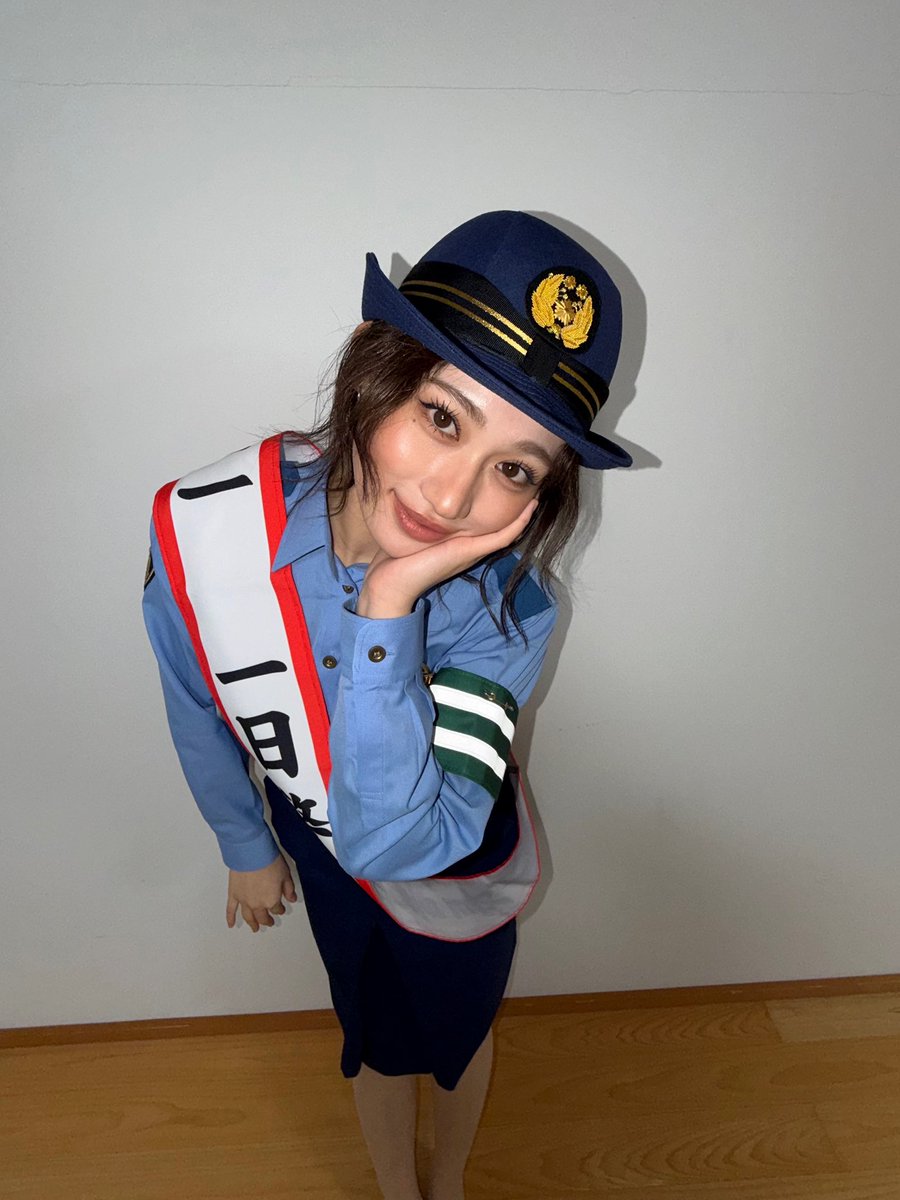 rikako_sasaki_'s tweet photo. 1日警察署長ありがとうございました🚔！
命の尊さ、大切さを再確認した1日となりました。今回の機会をくださった気仙沼警察署の皆様に感謝しております😭
ありがとうございます😭❤️！
とっても楽しかった〜👮🏻‍♀️♡久しぶりの気仙沼も、逢いに来てくださった皆様にも心から感謝しております🫶🏻😽敬礼🫡！ https://t.co/xRb8o0O7tv