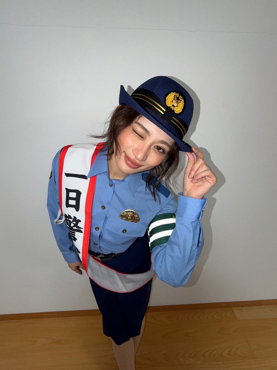 rikako_sasaki_'s tweet photo. 1日警察署長ありがとうございました🚔！
命の尊さ、大切さを再確認した1日となりました。今回の機会をくださった気仙沼警察署の皆様に感謝しております😭
ありがとうございます😭❤️！
とっても楽しかった〜👮🏻‍♀️♡久しぶりの気仙沼も、逢いに来てくださった皆様にも心から感謝しております🫶🏻😽敬礼🫡！ https://t.co/xRb8o0O7tv