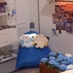 rwikiii's tweet photo. always next to ricky ~ https://t.co/bfUnKuRNFQ
