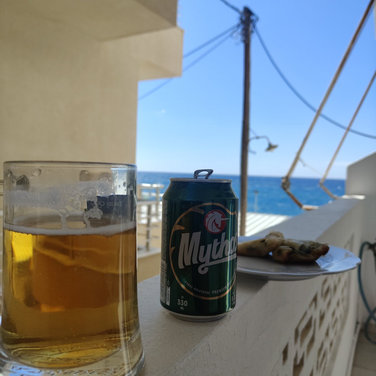 SGlbnpl's tweet photo. ... walić all inclusive, ja kocham wolność
... w 10 dni można objechać autem pół #Creta, spać w 4 kwaterach nad brzegiem morza od pełnego wypasu do małego
... ta ostatnia najskromniejsza, acz na balkonie z kuflem #Mythos najlepsza
... i co istotne zaliczyć najważniejsze atrakcje https://t.co/RLXrYETuZf