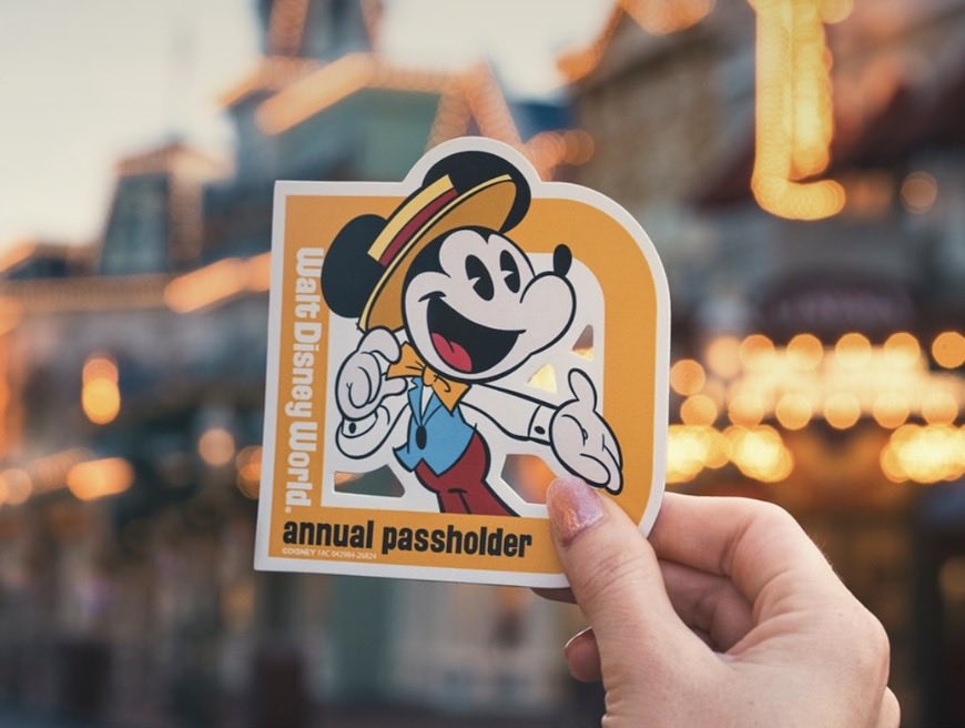 ScottGustin's tweet photo. Walt Disney World is adding a renewal perk for Annual Passholders. Starting with September 2026 pass anniversaries, Passholders who renew will receive a special-edition Mickey Mouse magnet in the mail, featuring Mickey in Main Street, U.S.A. attire. https://t.co/QqFt686IUO