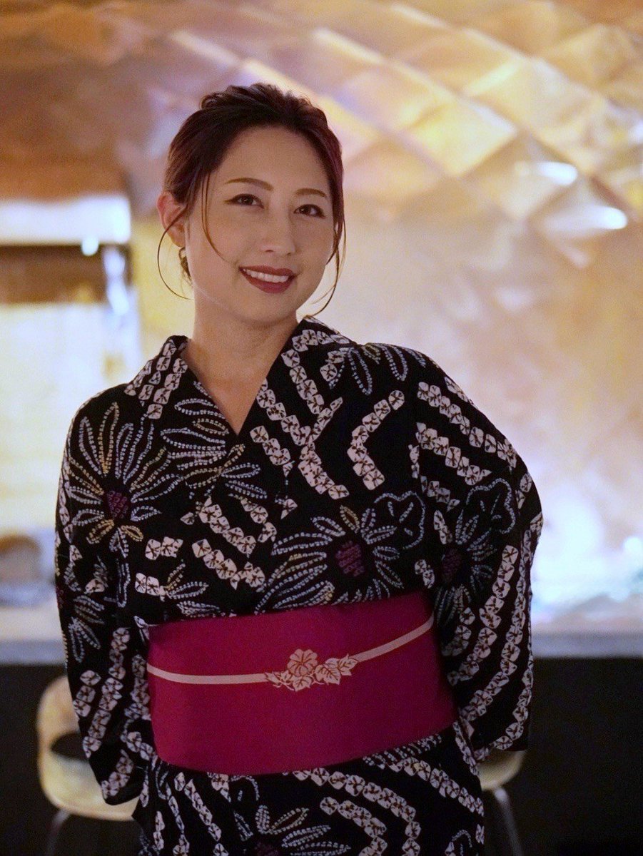 VarVarryun's tweet photo. ➖党員限定撮影会 第八十一弾➖
　 円頓寺、浴衣で道中👘
【日付】2026年9月20日 (日)
【場所】名古屋市中区 ｢ポピー談話室｣

  浴衣・髪型・表情・ポーズの全てが
  素晴らしい、最高の1枚📷

  さすが👏 『お美しい』👏😍

  (掲載許可済)

#羽田野栞
#shiorihatano
#���員限定撮影会
#名古屋モデル https://t.co/zlSBNRpusj