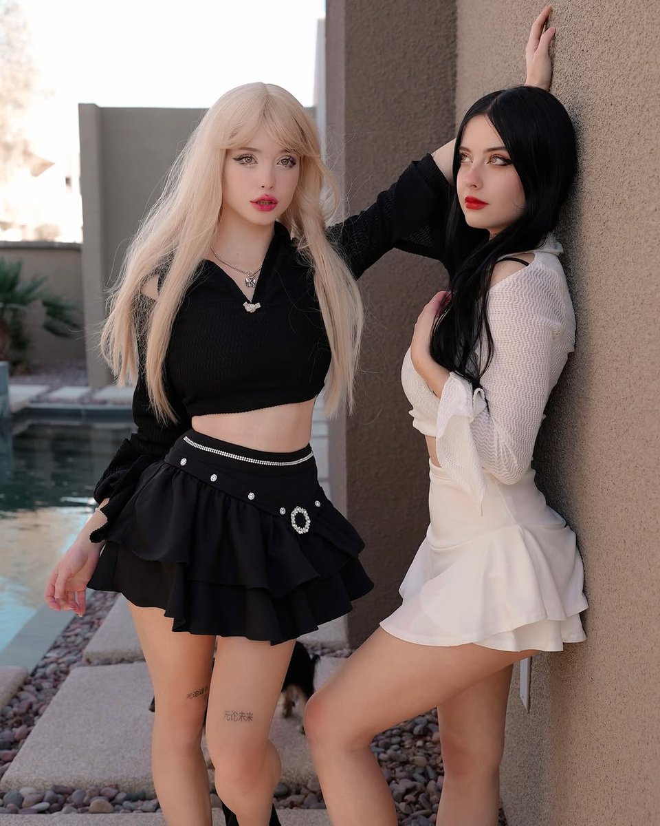juliaaburchvd1a's tweet photo. Twinning! 🖤🤍
Wearing @ https://t.co/k0pzubO3t6