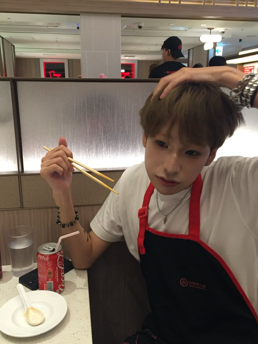 Sena__crownA's tweet photo. アイコンは火鍋言った時の〜 https://t.co/8jnQE1quEm