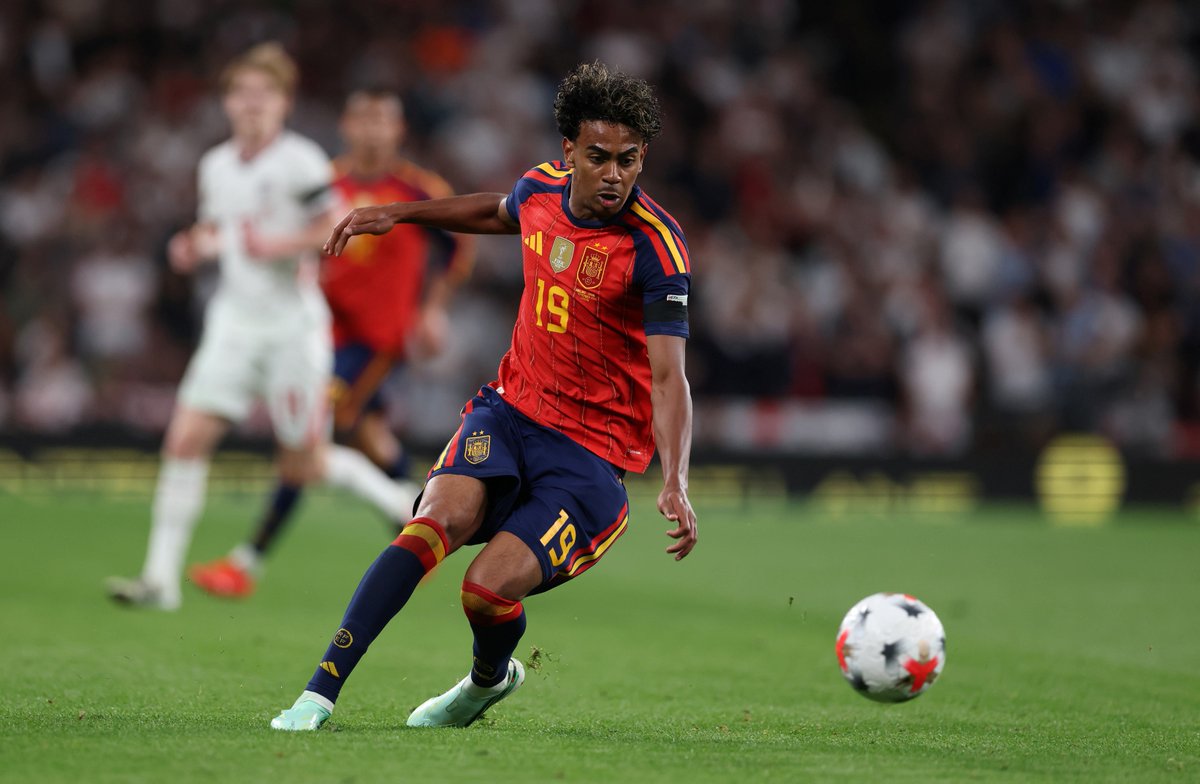 Soccer_Laduma's tweet photo. ➡️ '2010 Spain Didn't Have Lamine Yamal'

🗣️"But the 2010 team didn't have Lamine, they didn't have that kind of speed. They played more tiki-taka."

MORE: https://t.co/g4kLRJQrYv https://t.co/WqZqVDpLOp