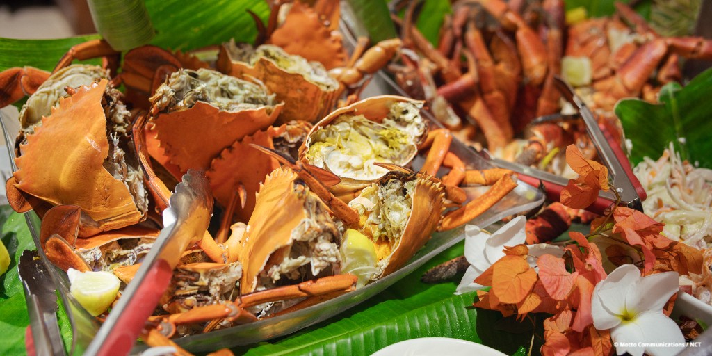 newcaledoniajp's tweet photo. 🦀🌴ニューカレドニアで味わいたい、島のごちそう✨

🌿マングローブに生息するカレドニア・クラブ🦀は旨みたっぷり😋 🏝️離島ではヤシガニ🦀に出会えることも！
青いラグーンを眺めながら🌊 島ならではの味を楽しむのも旅の醍醐味💕

#ニューカレドニア 🇫🇷 #天国に一番近い島 #海外グルメ 🍴 #ヤシガニ https://t.co/CTELQZN3yT