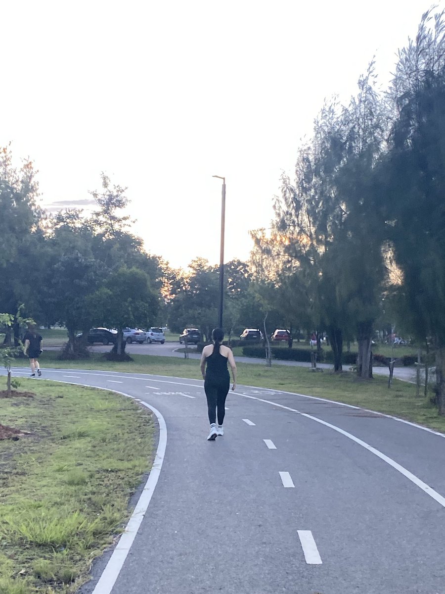 p_phanphon's tweet photo. วิ่งๆ🏃🏼‍♂️ https://t.co/5dkxbQKggw