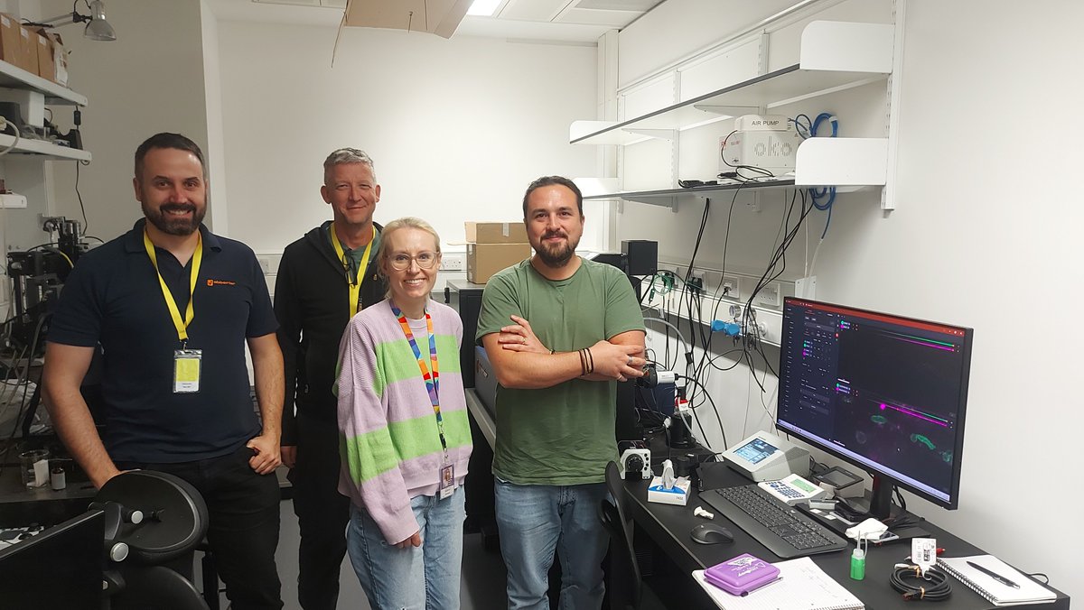 Abberior's tweet photo. Last week we trained the new #MIRAVAPOLYSCOPE at Crick Advanced Light Microscopy (CALM) Facility in London together with PHOTON LINES🔬.
It was great to explore and train the system together with Rocco D'Antuono and Rosalind Norkett.

Happy Imaging with the new MIRAVA! https://t.co/ErWF3ztbDj