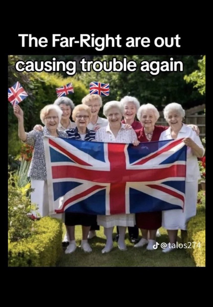 honesttoun's tweet photo. @charlotte_xo_uk https://t.co/OO1zFqHgy3
