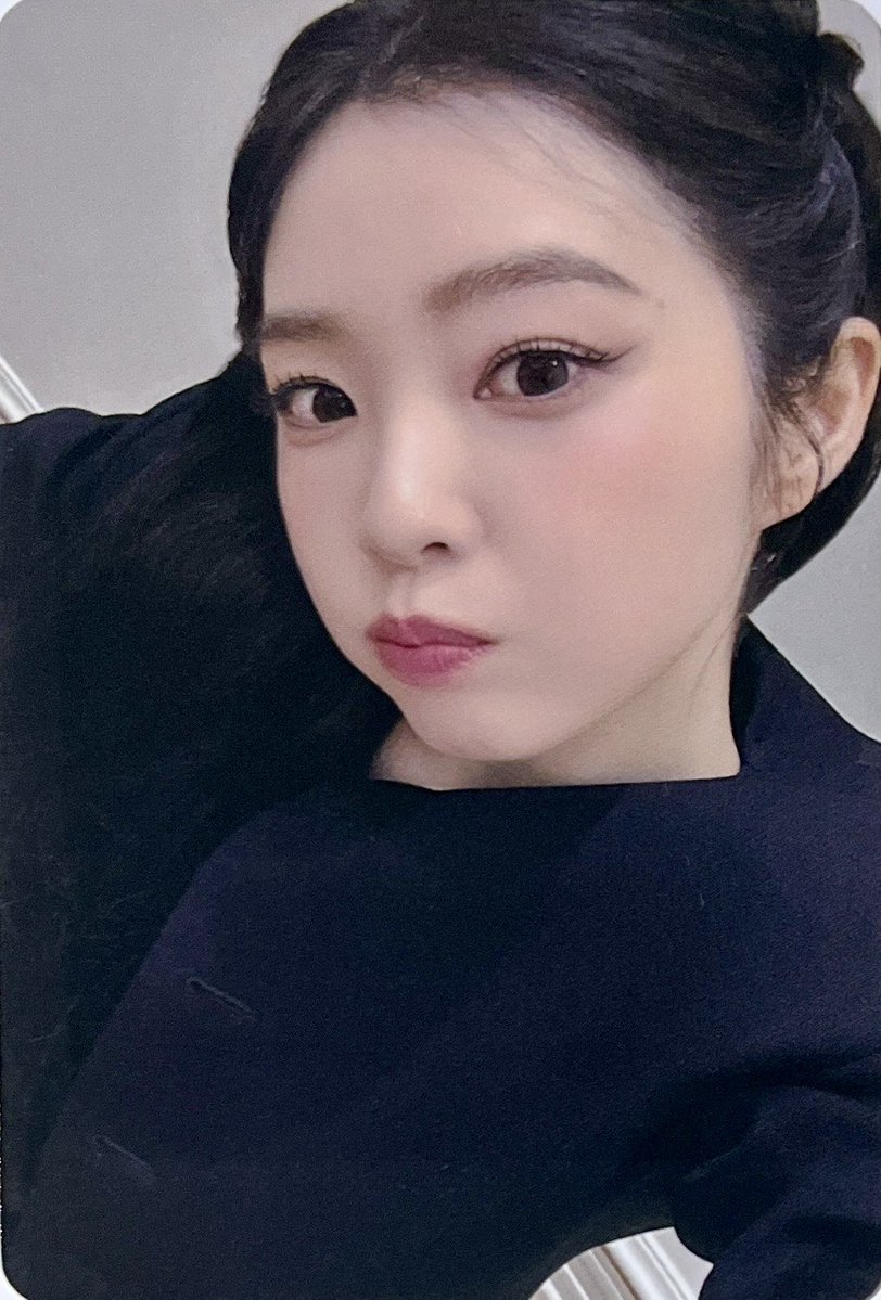 ChaWanChen's tweet photo. IRENE Biggest Fan MUSICART Fansign Photocard

#아이린 #IRENE https://t.co/F44xE3x8eG