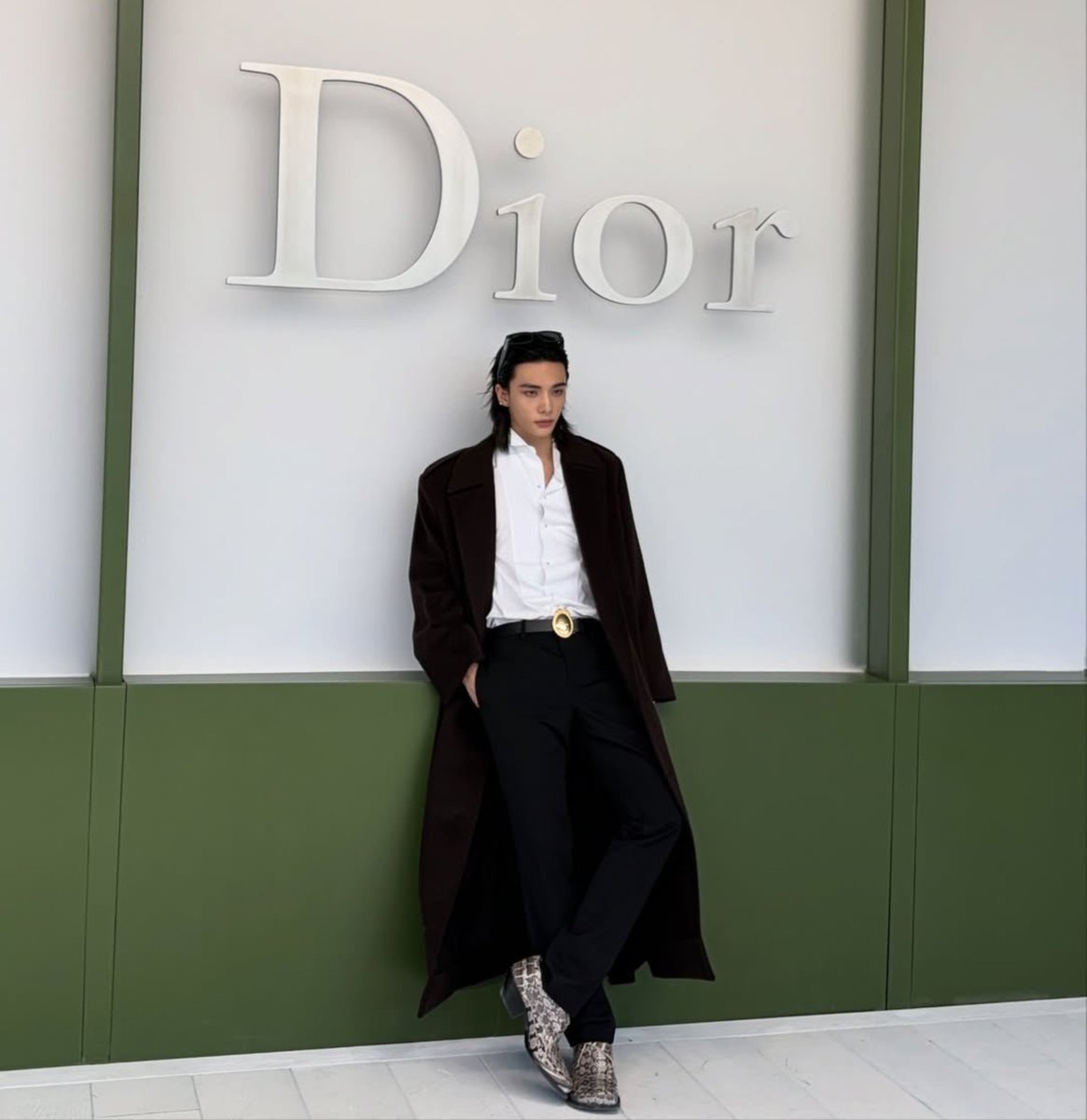 hyunjinpost's tweet photo. rt &amp; reply with tags 

HYUNJIN STUNS AT DIOR PFW
#DiorSummer27_HYUNJIN https://t.co/JWDl8XWqtc