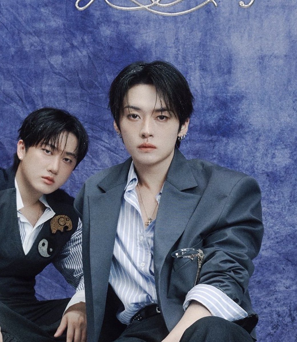 Nelly4vu's tweet photo. 나 야림콤 있어서 이런 눈으로 보면 안될텐데 https://t.co/pc02HFQPWZ