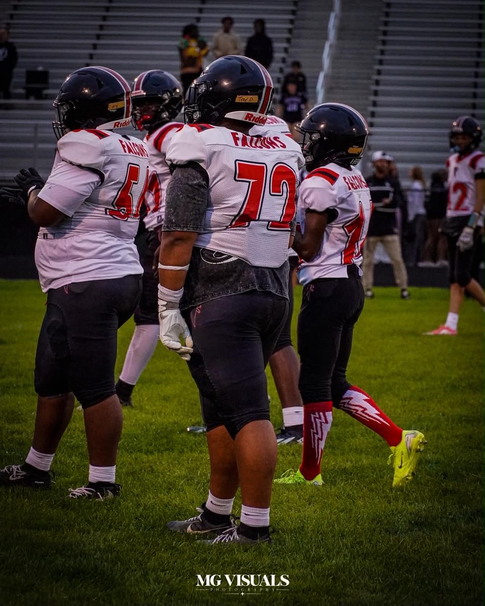 Trey_Decker76's tweet photo. great game against west ottawa we won 44-0! but we have a test this week against caledonia https://t.co/WWcuygAkYJ