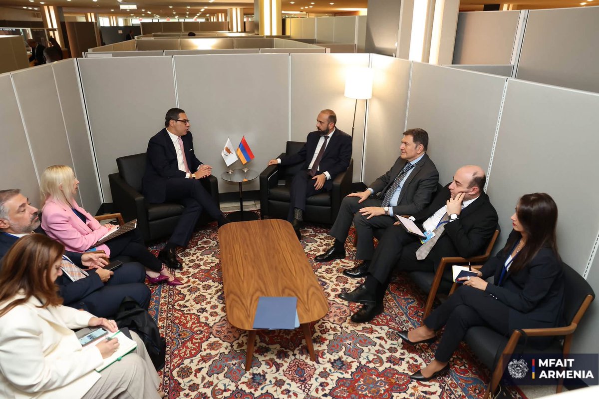 ArmEmbCyprus's tweet photo. 🗓️ September 25 | 📍 New York

🇦🇲🇨🇾 Foreign Ministers Ararat Mirzoyan and Constantinos Kombos discussed strengthening Armenia–Cyprus cooperation, with a focus on high-tech, trade, tourism, regional developments, and multilateral cooperation. https://t.co/lx4islk5Dv
