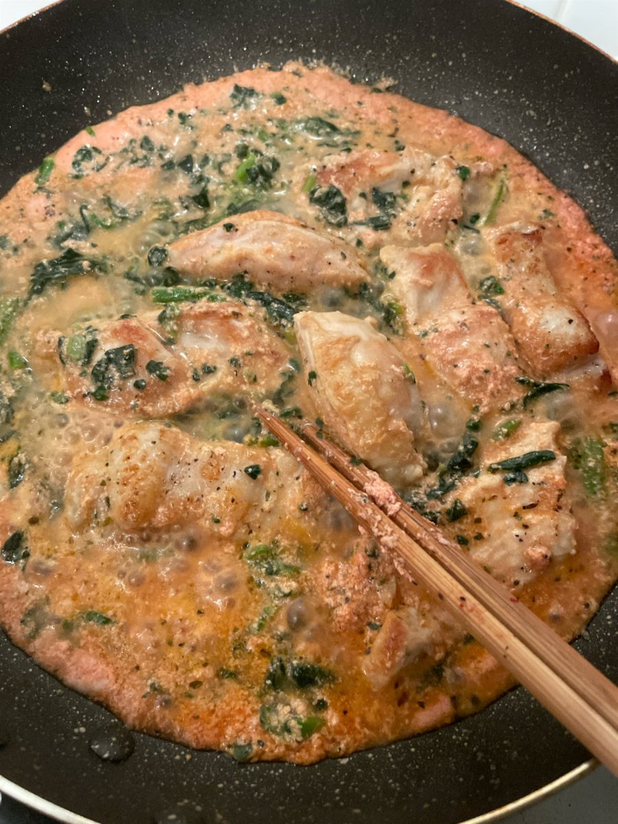 executive_Sato's tweet photo. 100g98円の鶏むねで夢掴むって訳。 https://t.co/ySHoCrsgUe