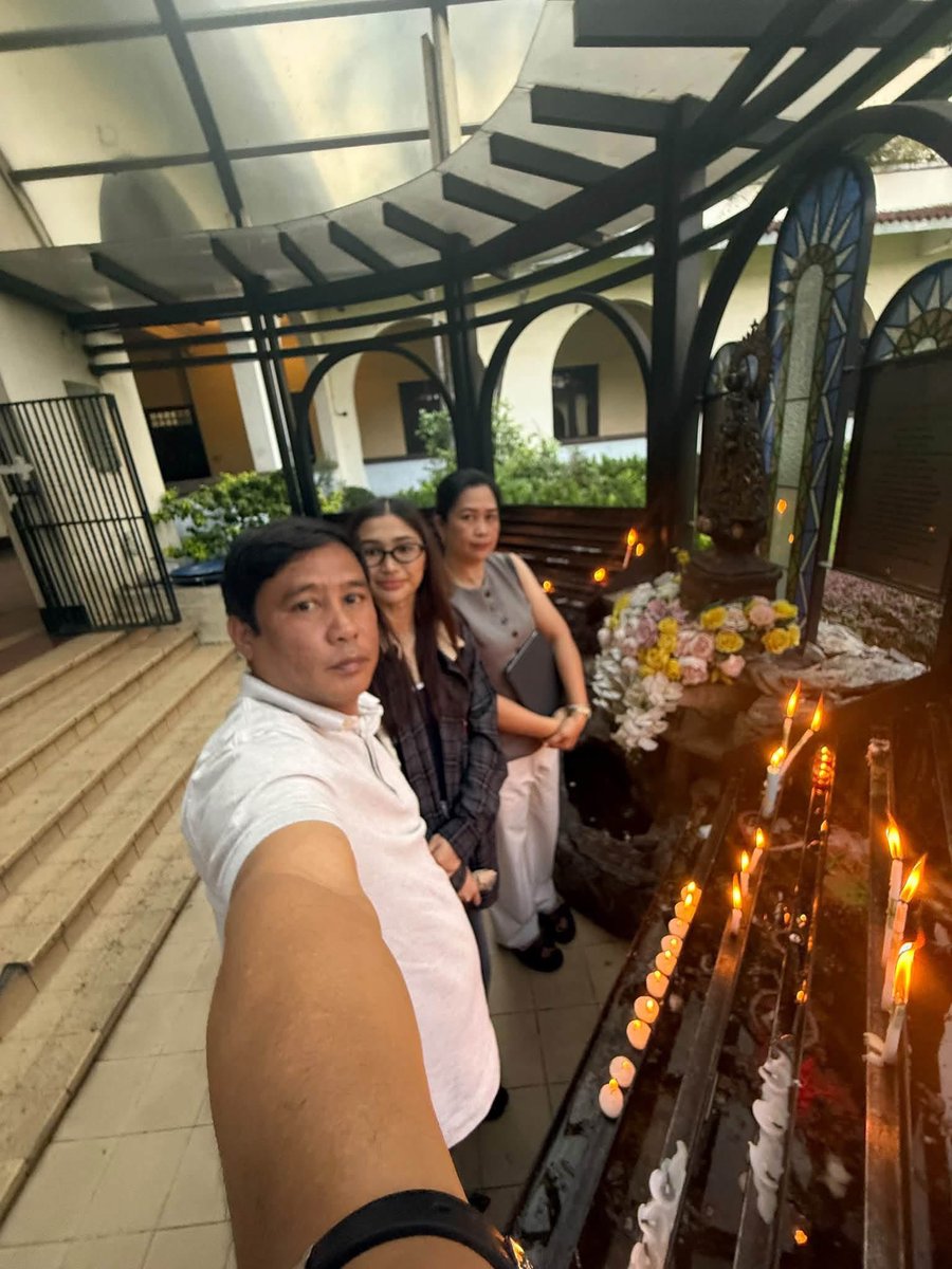 jhoannarocks's tweet photo. may you and your family continue to be blessed with countless blessings. 🥺❤️‍🩹

from tita jhonna’s fb post https://t.co/OXJ9hnkWde