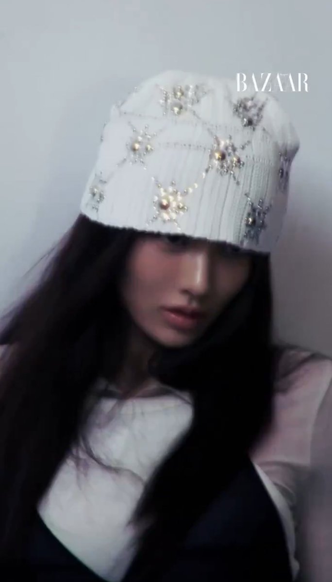 cactusjihyo's tweet photo. JIHYO FOR HARPER’S BAZAAR AND ATIISSU 😍 https://t.co/iU8pCdSWY8