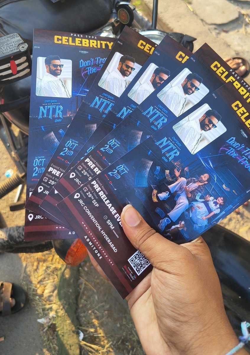 jaswanthjithuu's tweet photo. Anna vacheystunam @tarak9999 ❤️🔥
#DTTT  Jai NTR ✊ https://t.co/8nOOnFWLS5