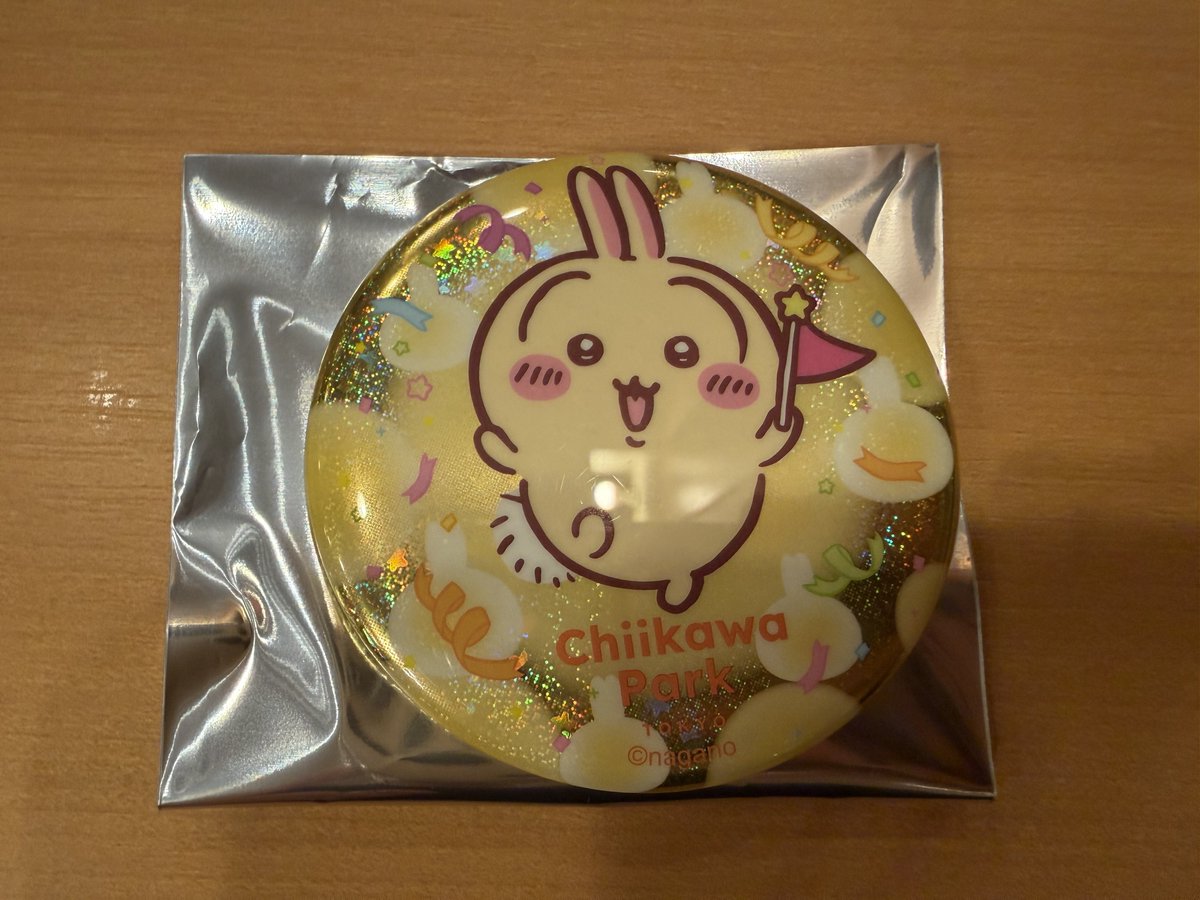 ivv6sw's tweet photo. 【交換】ちいかわパーク トレーディングホログラム缶バッジ

譲 : うさぎ 
求 : モモンガ

郵にて交換希望
検索からでもお気軽にお声がけ下さい https://t.co/rtq4DZTOAs