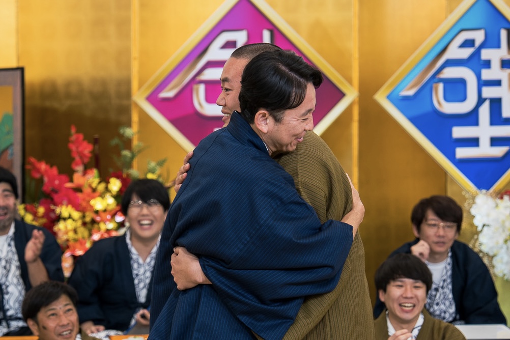 ariyoshinokabe's tweet photo. 有吉の壁 今夜7時！
レギュラー最終回SP

おもしろ富士急ハイランドの人選手権
グランドフィナーレ大喜利
の2本立て！

懐かしの迷キャラクターたちや
ラストに爆笑を起こすべく悪戦苦闘する全員での大喜利も！

番組ラストには有吉さんから
レギュラー放送6年半の総合優勝者を発表！

このタグもついに最後
#水曜は壁があるから早く帰ろう
ぜひ今日くらいは家で何も考えずに笑ってください！
