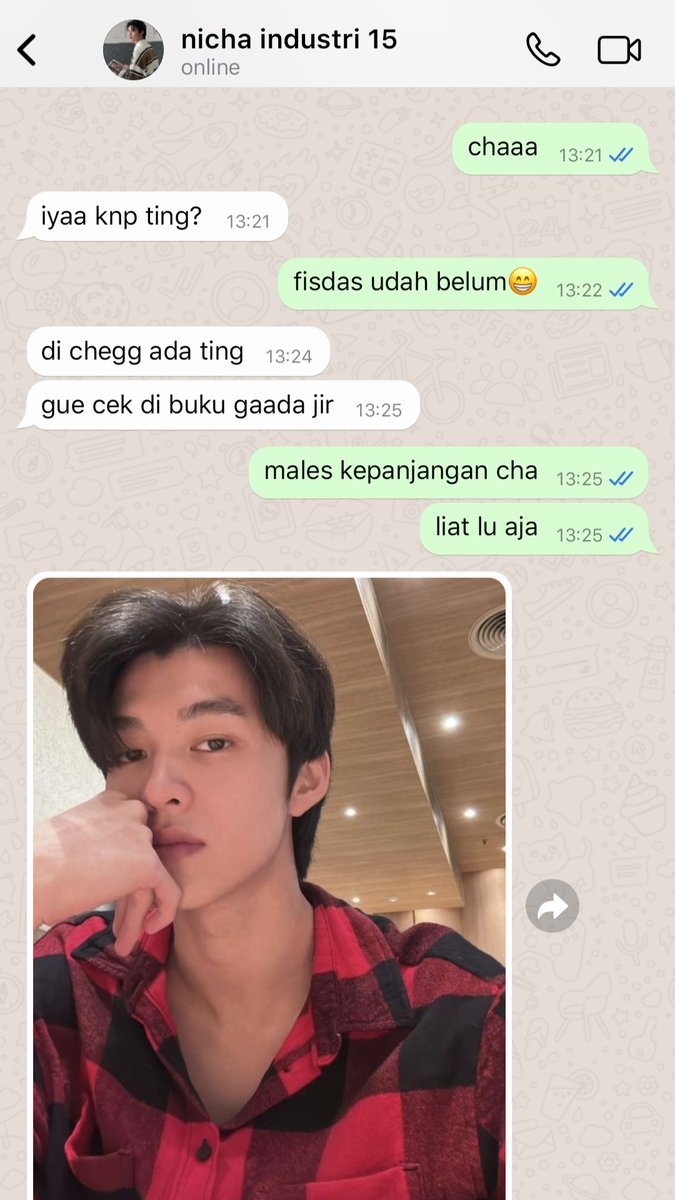 iHugvachi's tweet photo. #tingmeen ft Joss one tweet au

si krating belom kelar ngerjain tugas, akhirnye minta contekan ke temen sonoan banyak sama temen beneran die https://t.co/iB00ypSd5T