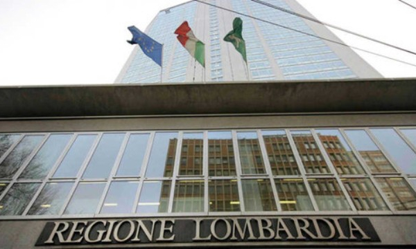 ConsLomb's tweet photo. Approvato dal @ConsLomb il #bilancioconsolidato 2025 di @RegioneLombardia. Il Sistema Regione chiude in salute con patrimonio netto a circa € 4,7 mld, utile di € 617,7 mln e indice di liquidità al 108%.

Leggi su #LombardiaQuotidiano ⬇️
https://t.co/8lu8Pbk2KW https://t.co/JVVRcjOVkp