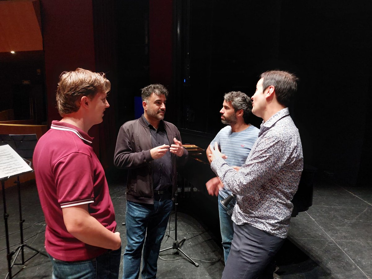 RTVEclm's tweet photo. 🎼Sinfonía de la Mañana desembarca en el Teatro Circo de Albacete  
📻El público podrá disfrutar esta tarde de la grabación del programa de Radio Clásica, con Martín Llade y Clara Corrales, con la Asociación de Amigos de la Música Clásica de Albacete @radioclasica @rtvenoticias https://t.co/Kgsht03KJ9