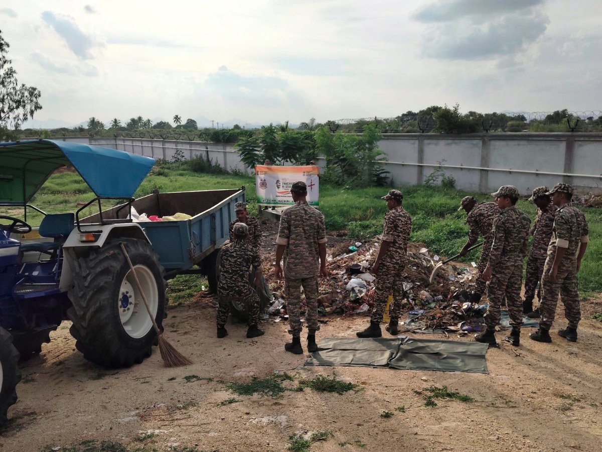 CiatCtr85137's tweet photo. Swachhata Hi seva campaign-2026 has been conducted at CIATS Kililiri on 29-09-2026
#SHS2026 #SwachhataHiSeva2026 https://t.co/RZF2Xw1NIc