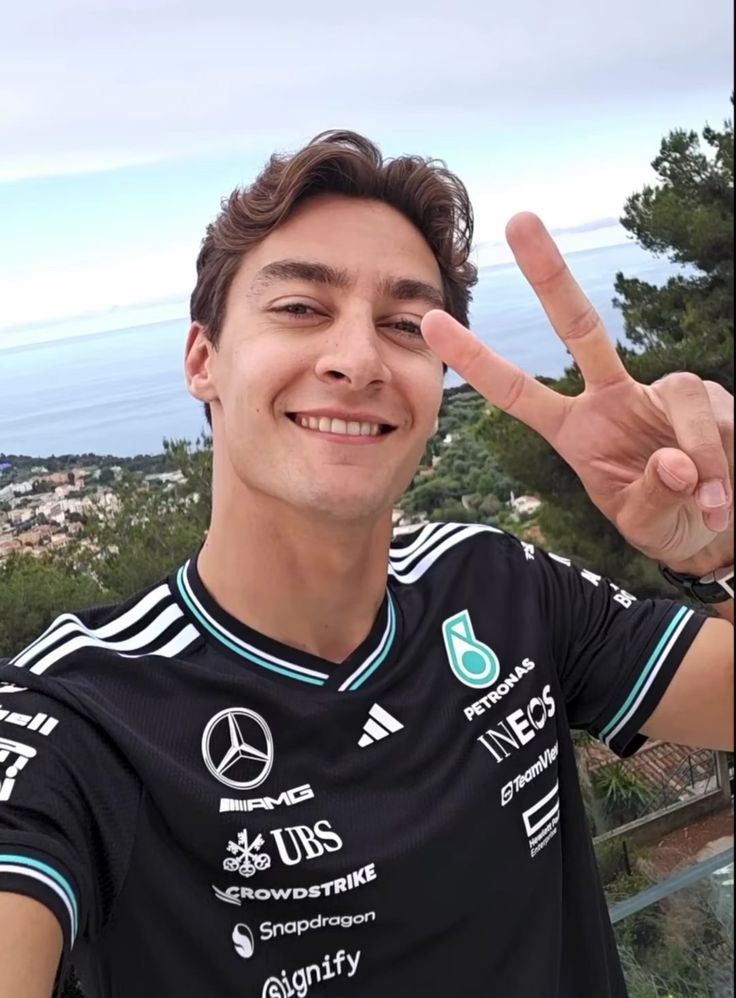63nius's tweet photo. george russell peace photocards??? https://t.co/ULgyYtmDsS
