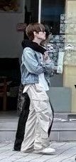 haedrm66's tweet photo. 옆에 해찬이가 맞나
머리 덮었나 https://t.co/m00XhyKwMA