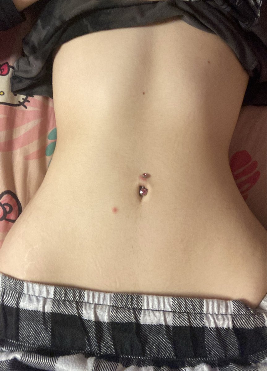 Lillywearslaces's tweet photo. Wait guys please be so fr with me, am I too much of a fat chud for this piercing?

#edrtwt #shedrtwt #ricecaketwt https://t.co/X8ULHmgkAf