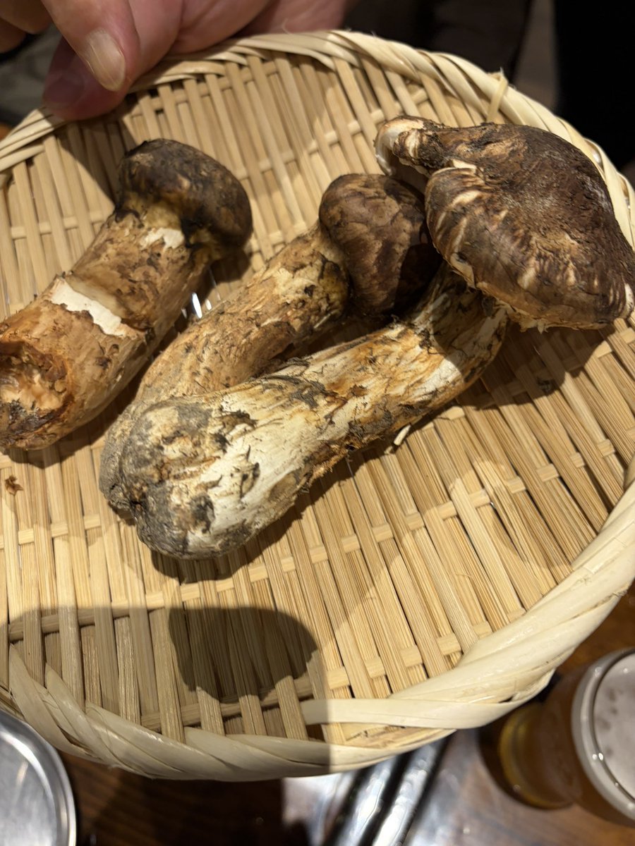 akkunyo's tweet photo. 秋の味覚
セレンディピティな出会い
明日は人間ドック…
#上田市 #素敵な人たち #また来たくなる https://t.co/EktPIp0L9g