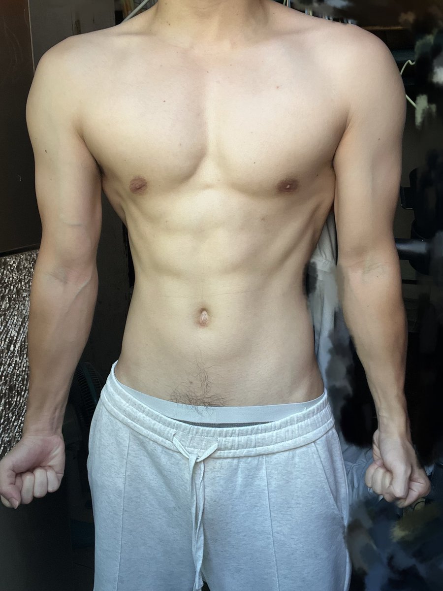 Nippppflex's tweet photo. 啥时候能练成宽肩窄腰
#薄肌 #宽肩窄腰 #黄皮肤 #青筋 https://t.co/hejqoGaHXs