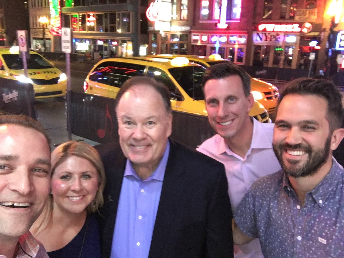HOFprez's tweet photo. Rest in peace, Dennis Haskins. Last person we expected to meet on Broadway at the Winter Meetings in 2015 but couldn’t have been nicer. 🙏🏼 https://t.co/3112cPaITe