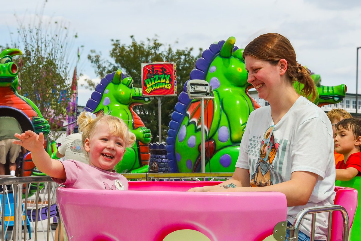 IndyStateFair's tweet photo. We're having a Fair flashback! What is your FAVORITE thing about the Fair? For us, the answer is easy! Our favorite thing is YOU! 💙 https://t.co/CYZYsUZUVd