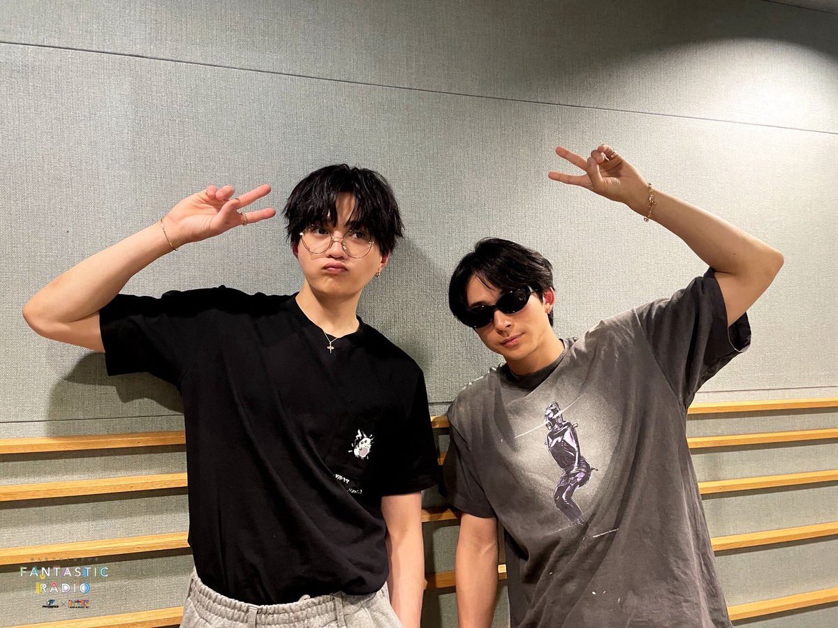 fanta_radio_851's tweet photo. 【26/09/29 FANTASTIC RADIO #411】
勇征くんが幼き頃に大切にしていたぬいぐるみ🐬 青春時代に撮った澤夏くんのプリクラ📸 VBAの時の日記📖などなど2人とFANTASISTAの大切な思い出がたくさん聴けた大変エモい回に🙌 そして食の話題で毎回饒舌になる所もさすがです🍙
#FANTASTICS #ファンラジ #FM大阪 https://t.co/qrwAjERri4