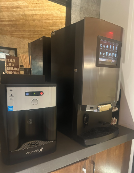 LiveReedRow's tweet photo. ☕ Happy National Coffee Day! Stop by our lobby coffee station and treat yourself to a fresh cup while you're on the go. Brew at home or love a specialty latte, today is the perfect excuse for an extra cup. 🤎☕

#NationalCoffeeDay #CoffeeLovers #ReedRowLiving#CoffeeBreak https://t.co/nxJY7n5qDy