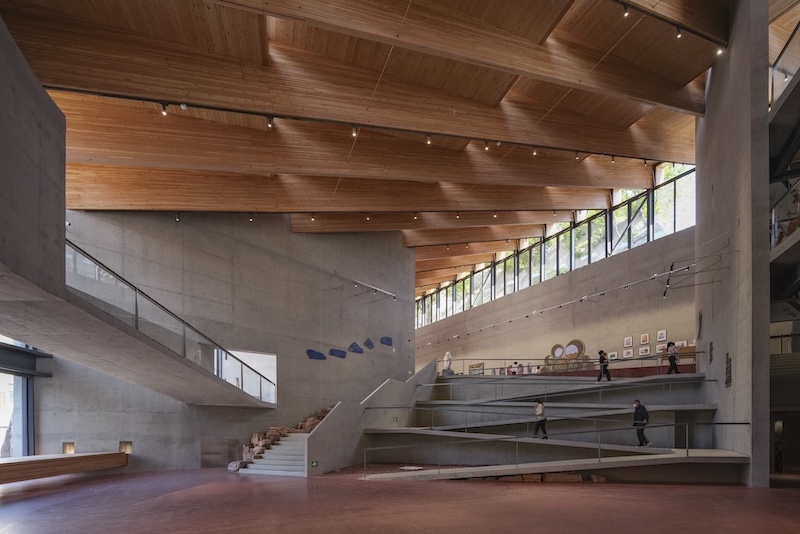 Architizer's tweet photo. #ProjectOfTheDay: Yan Art Museum by LUO studio
Set among the cliffs of the Taihang Mountains, Yan Art Museum uses the site’s rugged terrain as the foundation for its architecture. A cascading timber roof recalls the surrounding ridges, while concrete walls shape the galleries below.
📍Shijiazhuang, China #ArchitizerAwards
Details: https://t.co/SFRqah547p