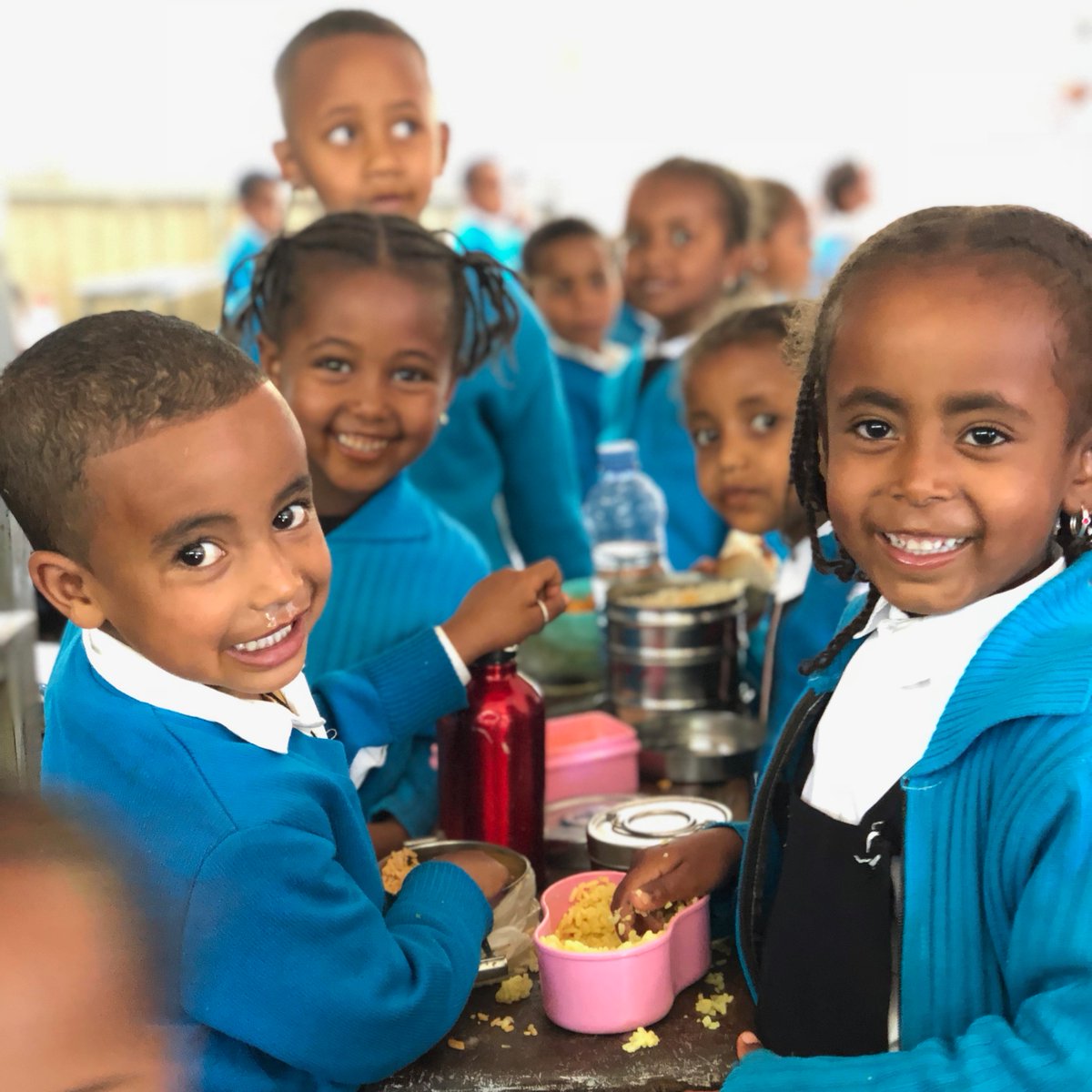 LFCFoundation's tweet photo. In Debre Birhan City, Ethiopia, children displaced by conflict now have a safe place to learn, play, heal and grow 🏫🙌

As part of the global partnership between LFC Foundation and @RightToPlay_UK, a new three-classroom preschool has been built through the Reading and Inclusion for Safe Education (RISE) project.

Fully equipped with learning and play materials, the centre provides a safe, welcoming and child-friendly environment where young children can build confidence and learn through play ❤️