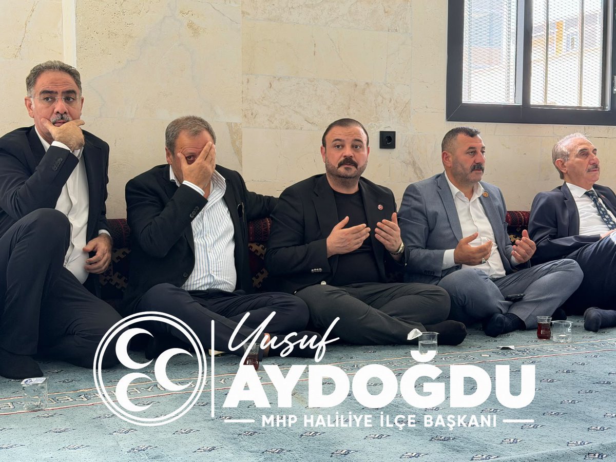 MHPhaliliyeurfa's tweet photo. İl Başkanımız Sn. Ecz. Osman Mutlu ve İlçe Başkanımız Sn. Yusuf Aydoğdu, merhum Mahmut Yılmaz’ın ailesine taziyede bulundu. Mekânı cennet olsun
@MHP_Bilgi 
@dbdevletbahceli 
@Sanliurfa_MHP 
@eczosmanmutlu 
@yusufaydogduu 
#mhp #şanlıurfa https://t.co/5D1QYuq59O