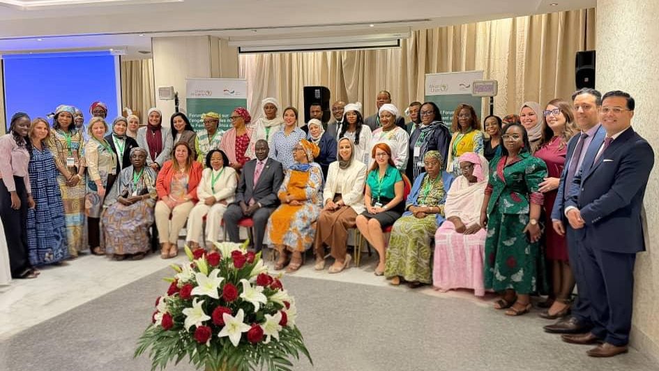 AUC_PAPS's tweet photo. Algiers, #Algeria 🇩🇿– Today, @_AUC_PAPS with AU-CTE and @GIZAfricanUnion convened a Regional Forum on the Engagement of FemWise Members in Preventing Radicalization & Violent Extremism in North Africa & the Sahel.

Opening remarks from Honourable Justice Effie Owuor (@FemWiseAfrica Co-Chair), Amb. Dr @madutdet  (Head of MDD), Ms Hassnaa Tamam (AYAP-North Africa) & Ms Salwa Makhloufi (Presidente de la Commission de Médiation du Conseil des Droits de l'Homme algérien) underscored the need for synergy between Member States, RECs, AU youth, women & civil society especially on prevention & early warning.

Purely security-driven responses are not enough: we need a holistic approach integrating economic, social & educational dimensions, with coordinated efforts from all stakeholders.

Women & youth are not just beneficiaries,  they are part of the solution. Their meaningful inclusion in this initiative is essential to building sustainable peace. 

#FemWiseAfrica #WomenPeaceSecurity 
#Youth4Peace #AU #GIZ