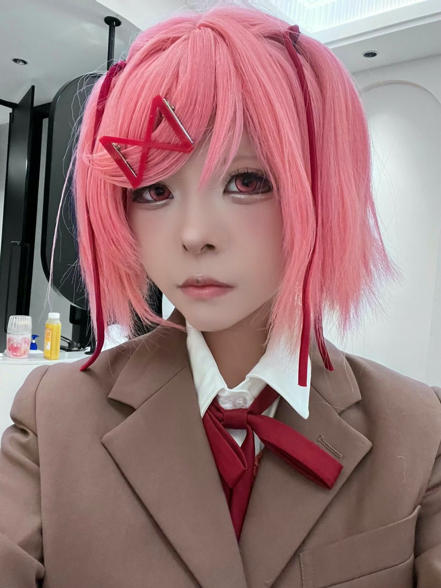 Me11ycrying's tweet photo. #ddlc #夏树 https://t.co/zjFg7qRpji