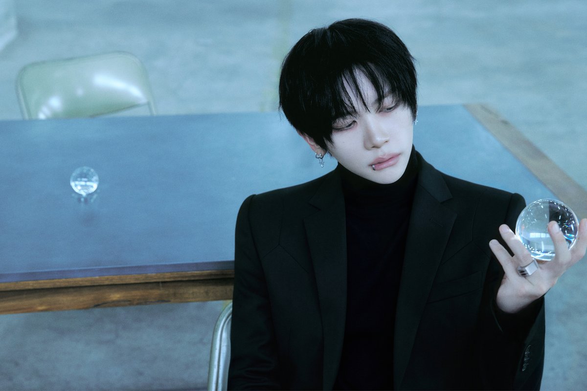 MODYSSEYWORLD's tweet photo. MODYSSEY The 1st EP
𝟸.𝙼𝚞𝚕𝚝𝚒𝚝𝚞𝚍𝚎: 𝙷𝚘𝚠 𝚆𝚎 𝙱𝚕𝚘𝚘𝚖

Concept Photo 2 : 𝚂𝚃𝙸𝙻𝙻 𝚂𝙰𝙸𝙻𝙸𝙽𝙶
#LYNNLYNN #린린

➤ 2026.10.12 6PM (KST)

#MODYSSEY #모디세이
#Multitude #HowWeBloom https://t.co/Icf9P0evg2